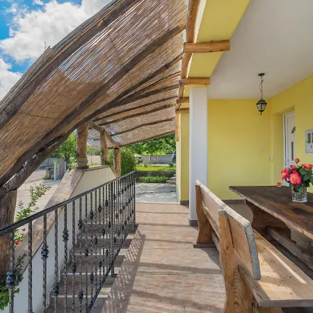 Semesterbostad Angelina By Interhome Labin (Istria)